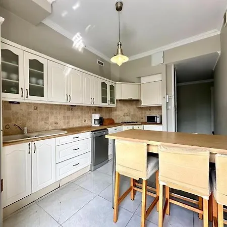 Pokoje 100 Metrow Do Monte Cassino Apartment Sopot